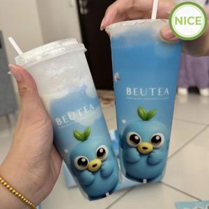 Ly nhựa đổi màu