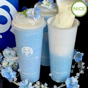 Alternative view of Ly nhựa đổi màu